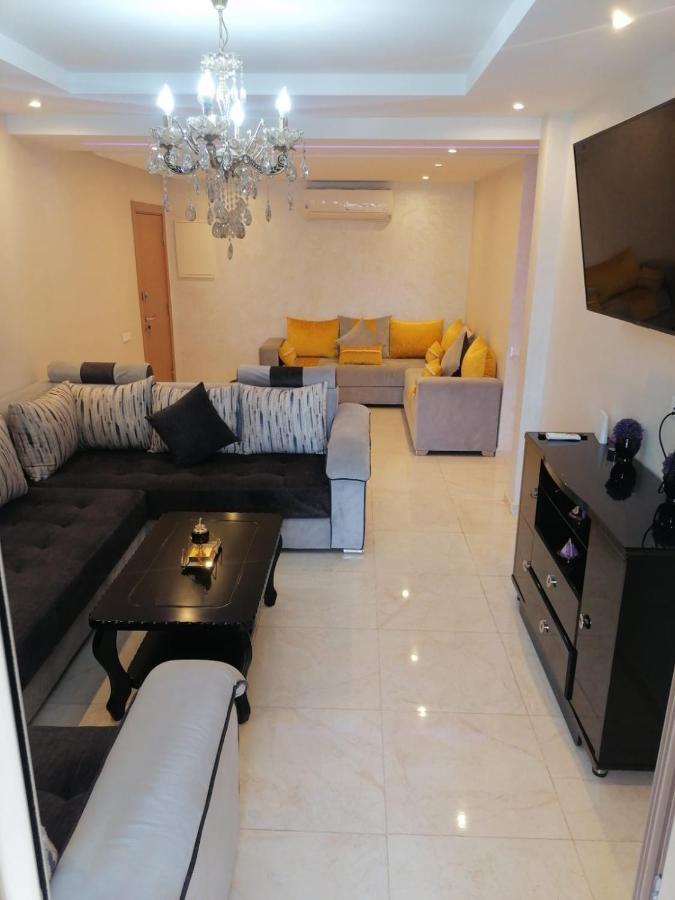 Apartment An Elegant For Rent With A Pool And A View Of The Mountains In Marrakesh