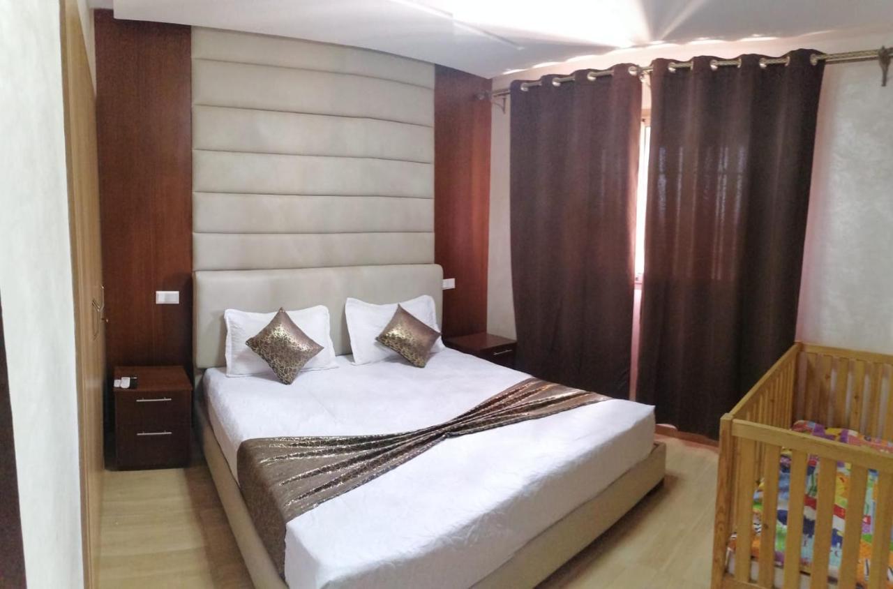 Apartment An Elegant For Rent With A Pool And A View Of The Mountains In Marrakesh