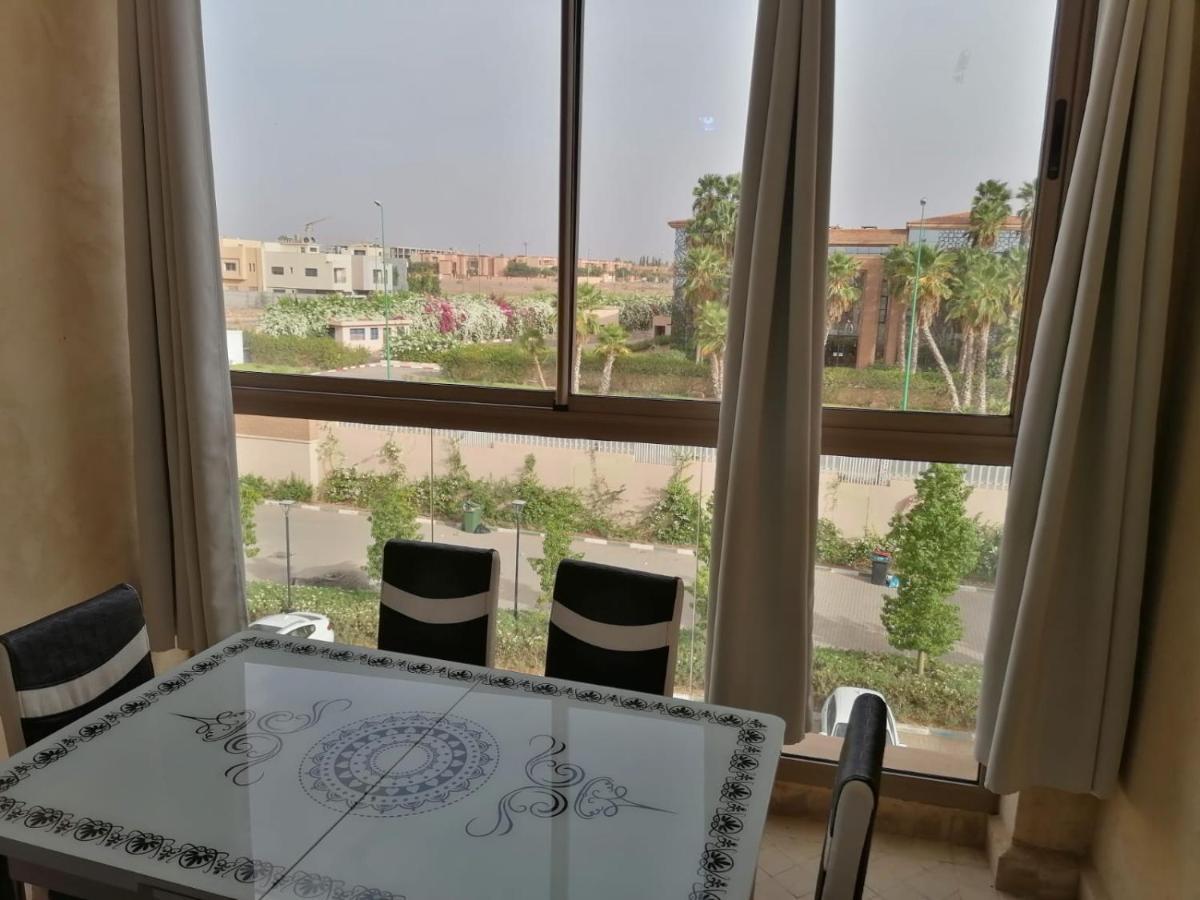 An Elegant For Rent With A Pool And A View Of The Mountains In